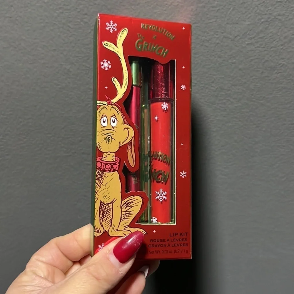 🆕 Makeup Revolution x The Grinch - Little Max Lip Kit